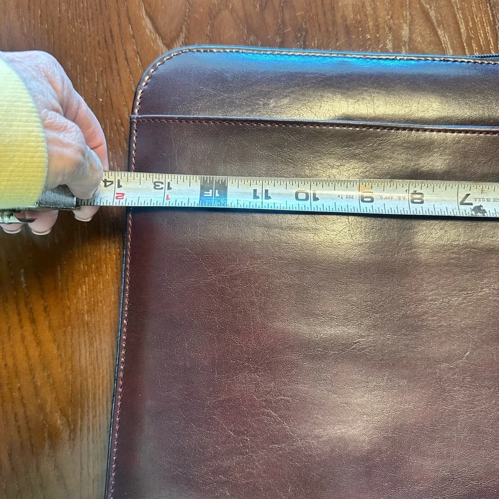 Vegan Leather‎ Retractable Handles Briefcase Portfolio. Never used. Dark Brown